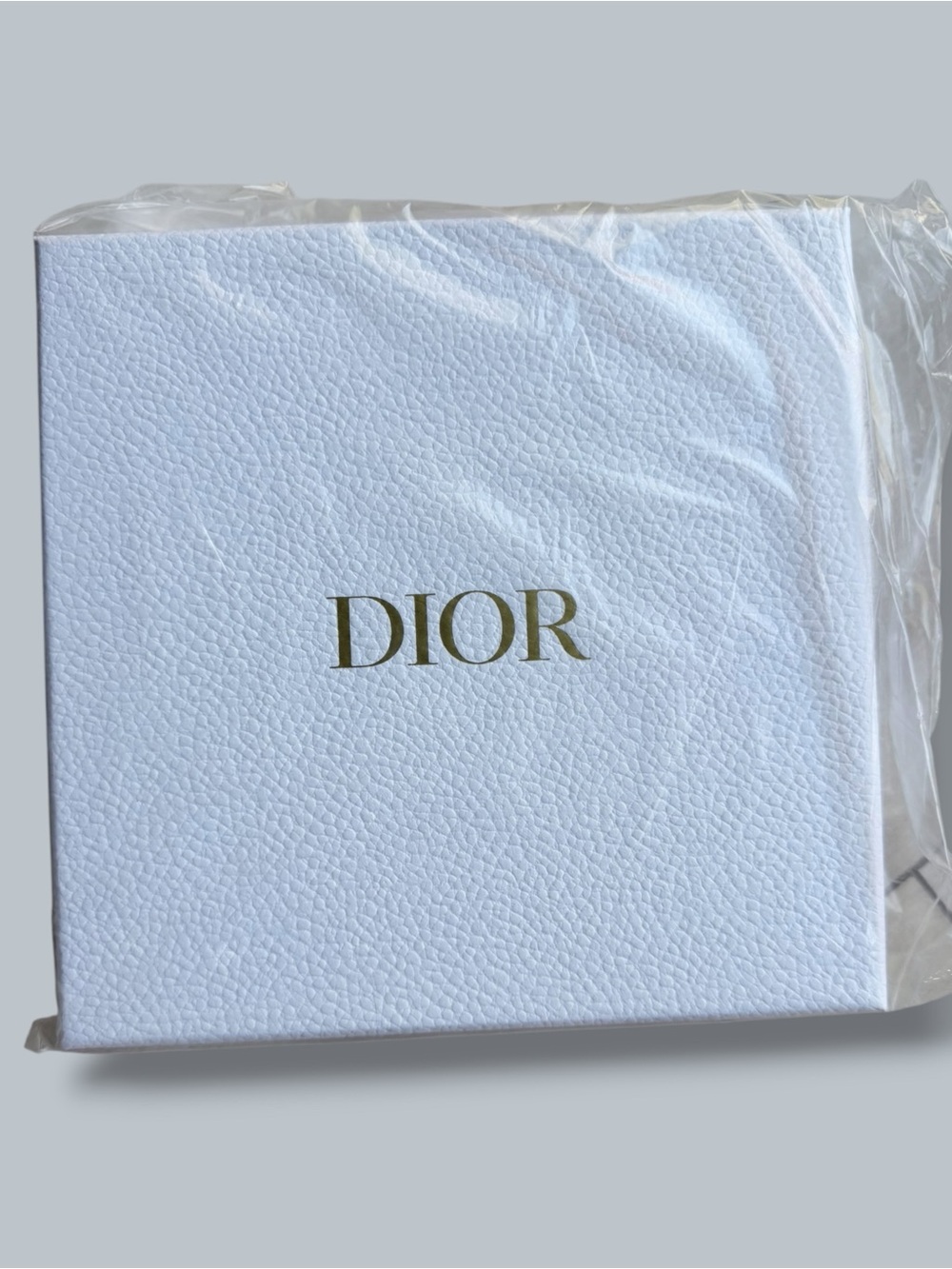 Dior White Travel Eye Mask & Luggage Tag Set SEALED/UNOPENED - Picture 2 of 3